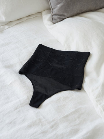 Elara Tanga – Varratmentes alakformáló tanga